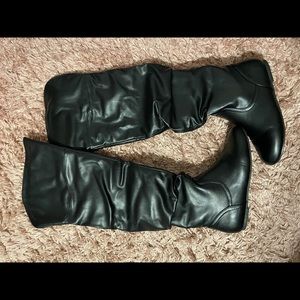 High knee black boots 6.5